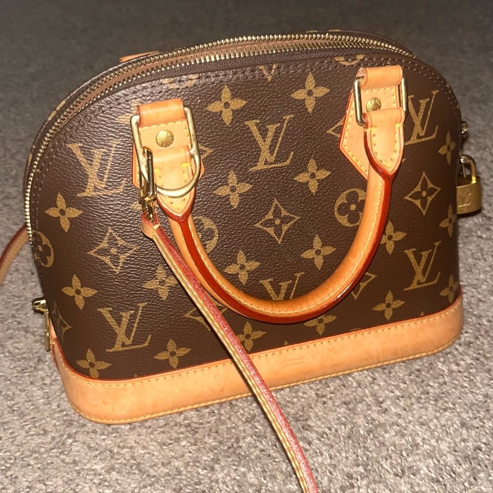 Louis Vuitton Alma Monogram BB Brown